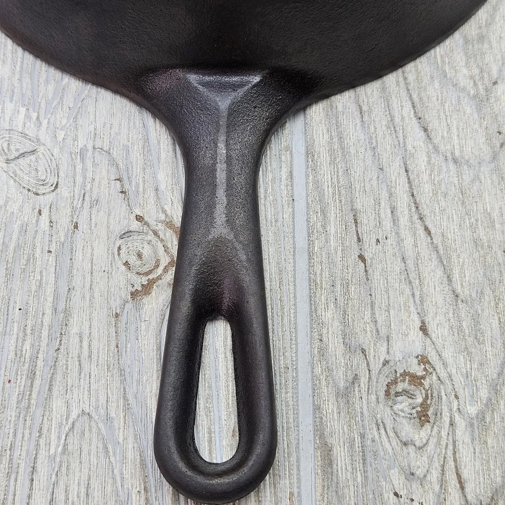 Vintage Griswold No. 5 Small Block Logo Cast‎ Iron Skillet Erie PA 724 No Spin